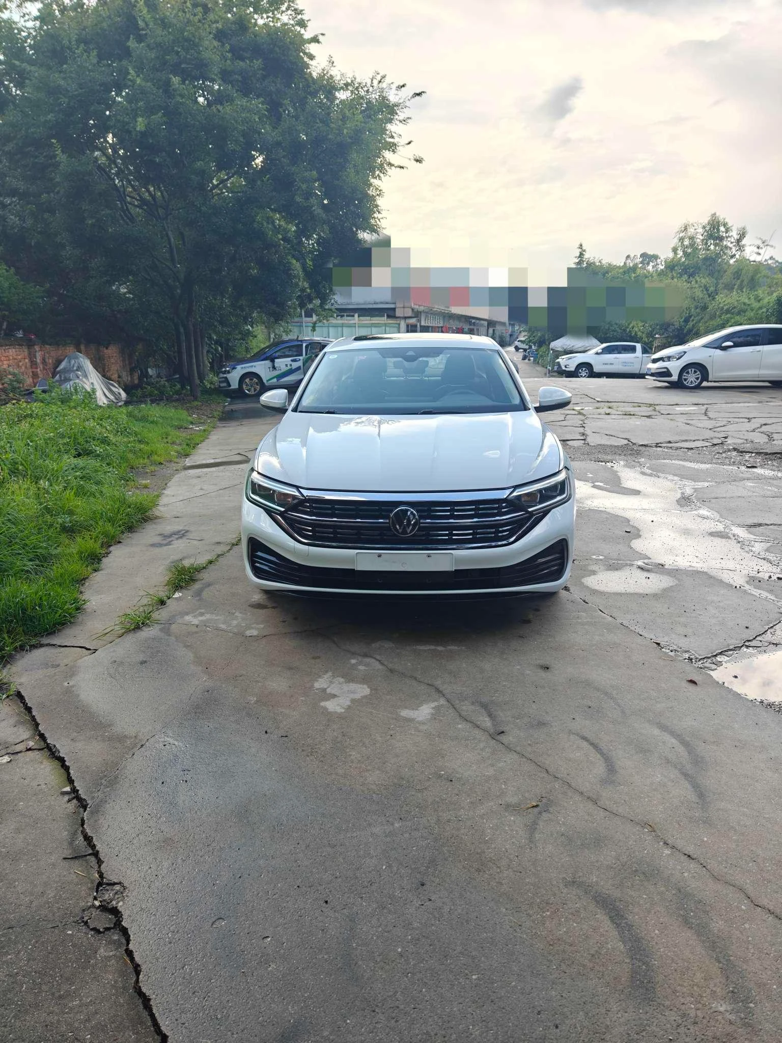 Volkswagen Sagitar 200TSI DSG Fly Edition - exterior