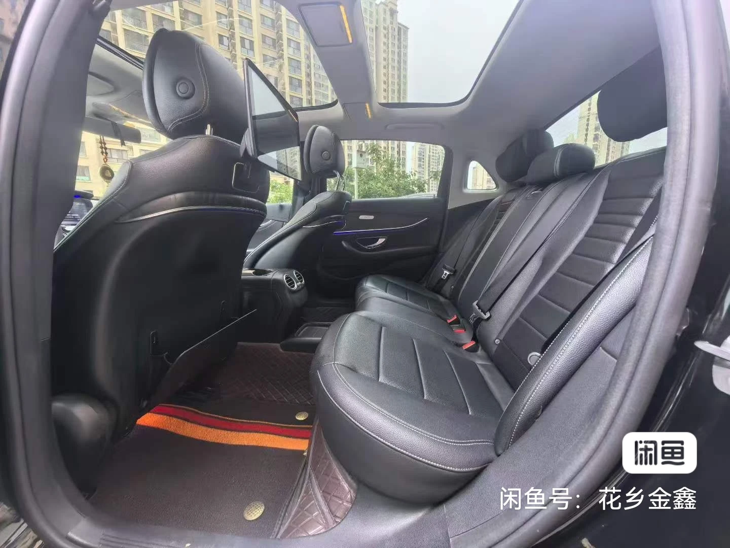 Mercedes-Benz E300 Sport  - interior