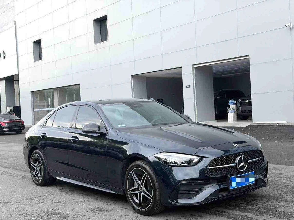 Mercedes-Benz C-Class  260 L Night Edition Sport - exterior