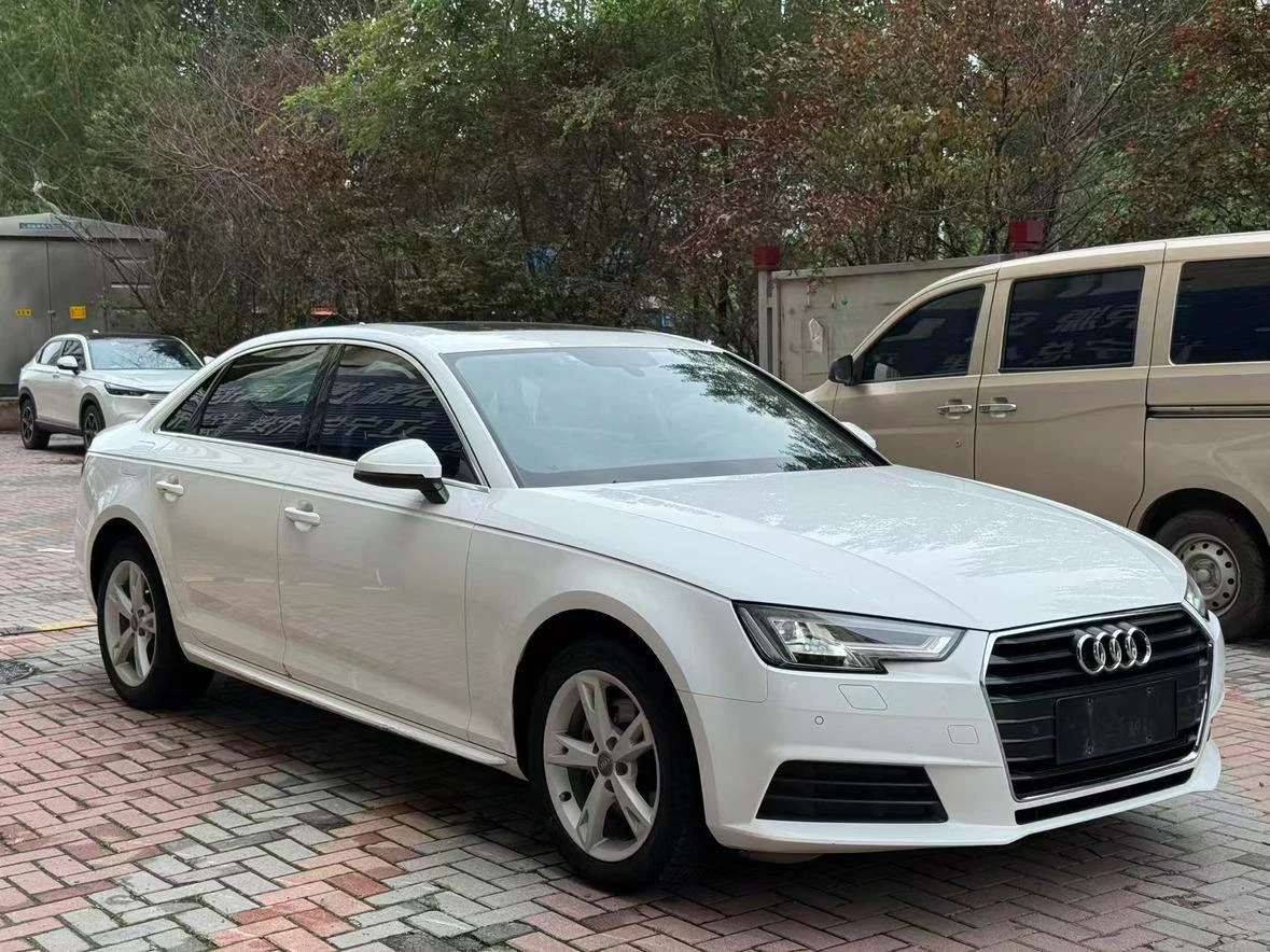 Audi A4L  40 TFSI  - exterior