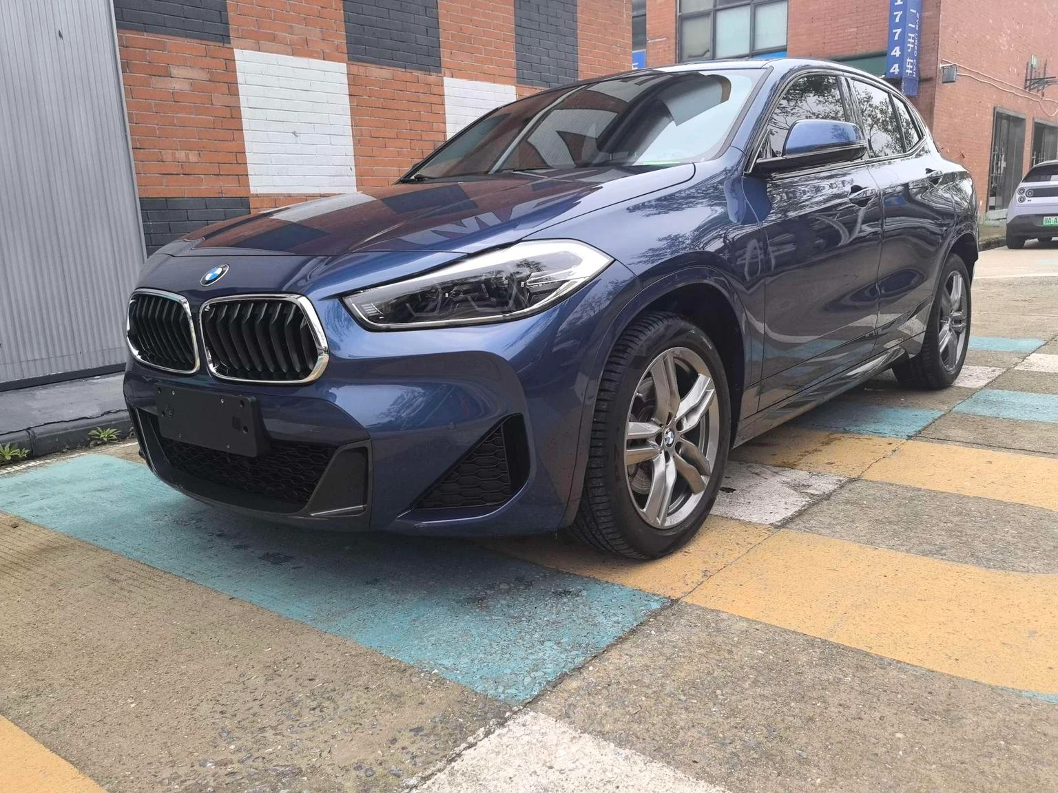 BMW X2 sDrive25i Leading M Sport Package