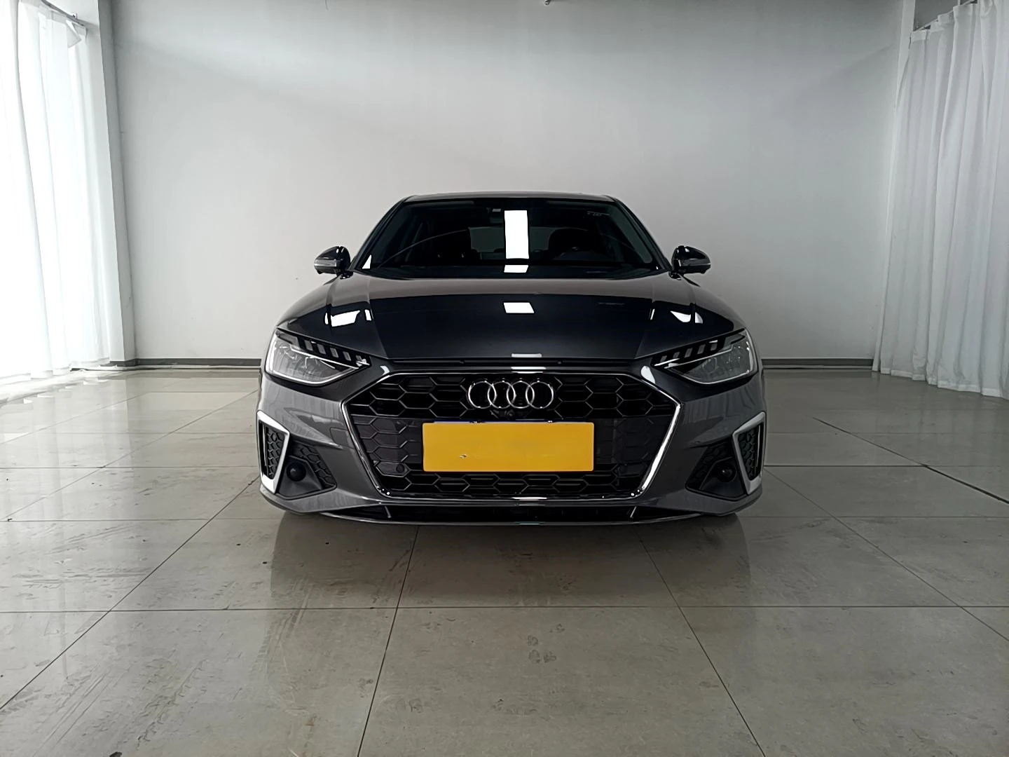 Audi A4L 40 TFSI Fashion Dynamic - exterior