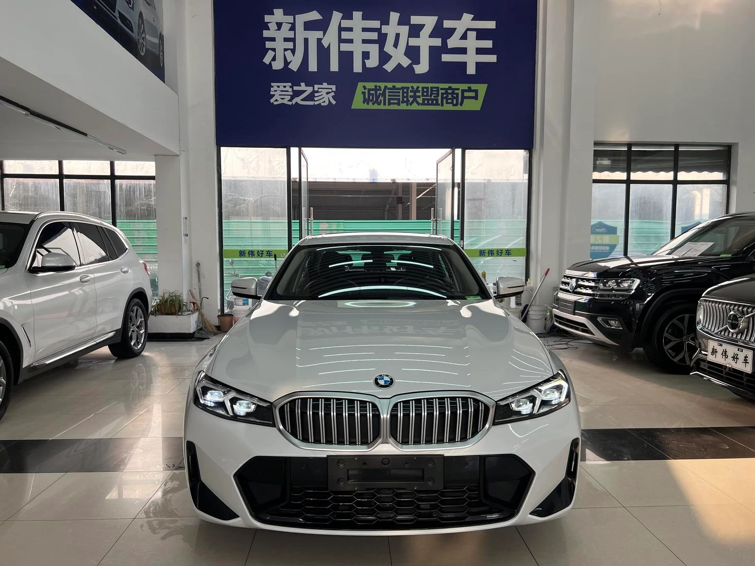 BMW 3 Series 320Li M Sport Package - exterior
