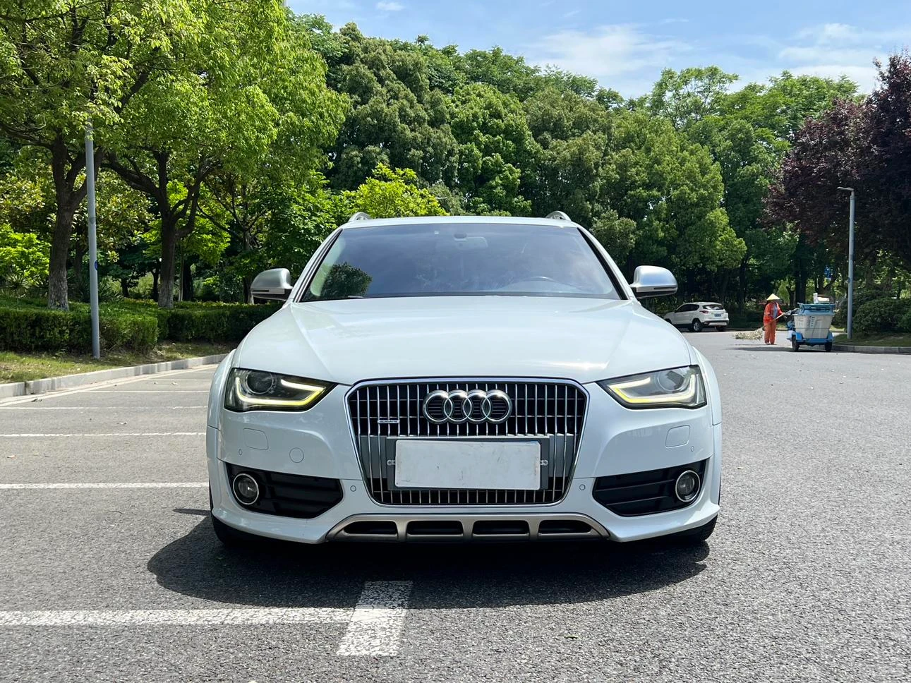 Audi A4 40 TFSI allro - exterior