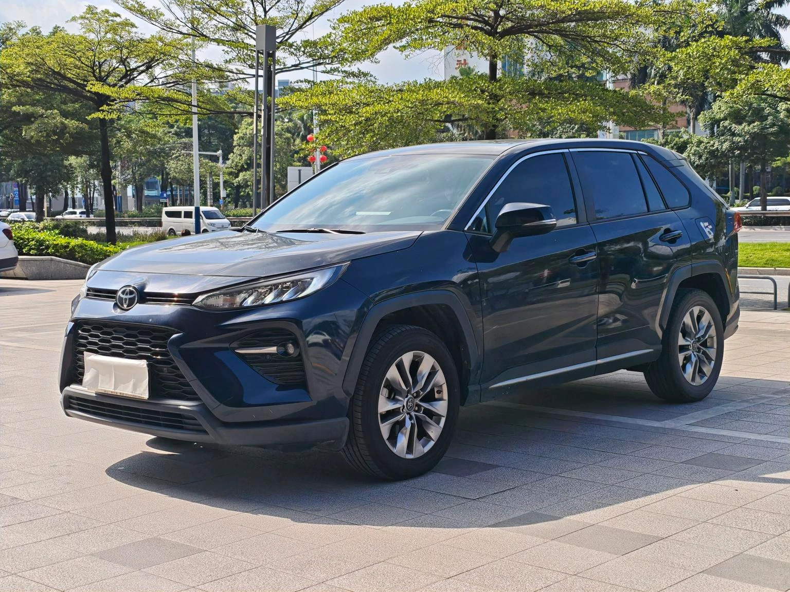 Toyota Wildlander 2.0L CVT 2WD (Luxury Trim) - exterior