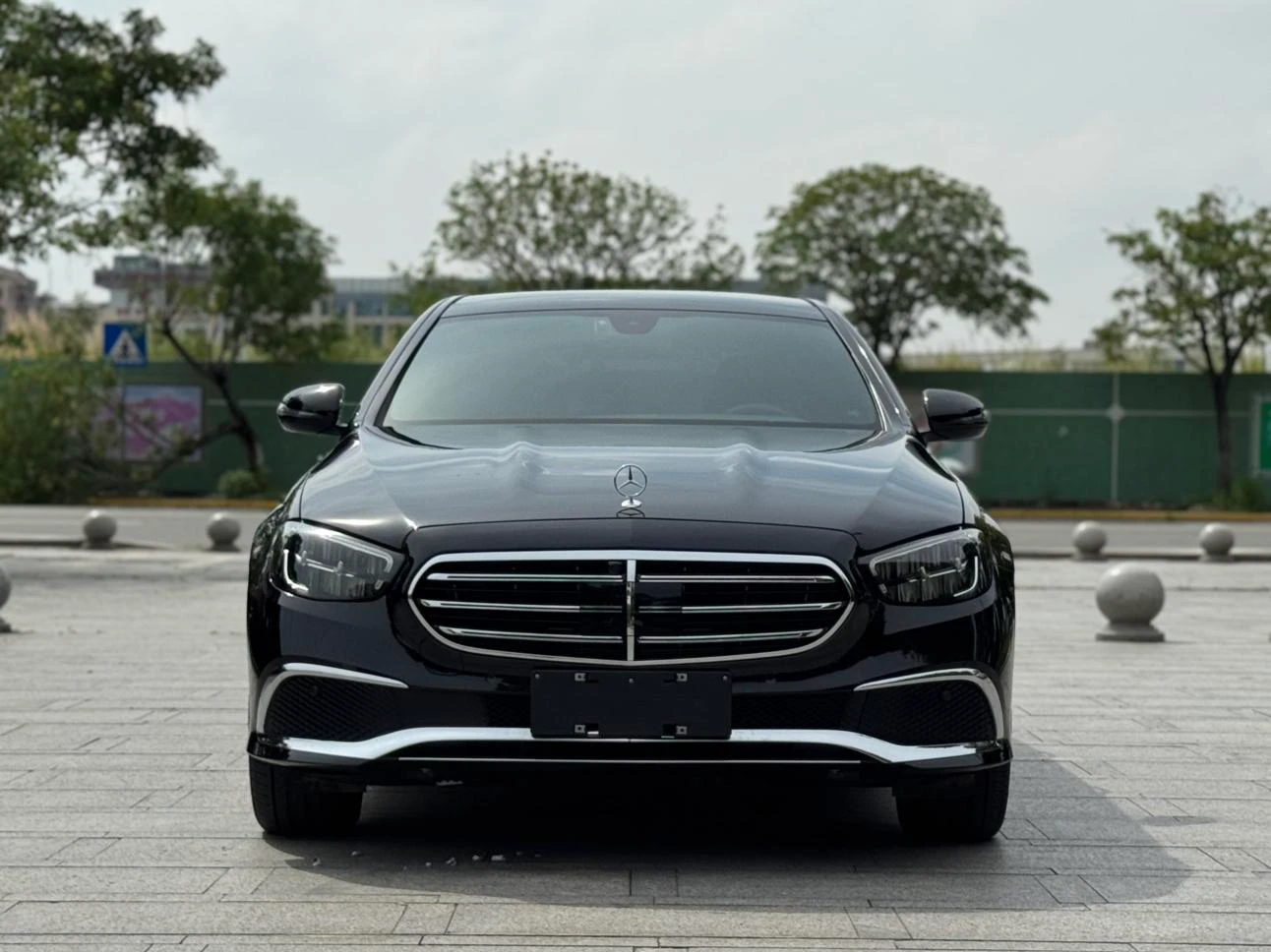 Mercedes-Benz E-Class E260 L Facelift - exterior