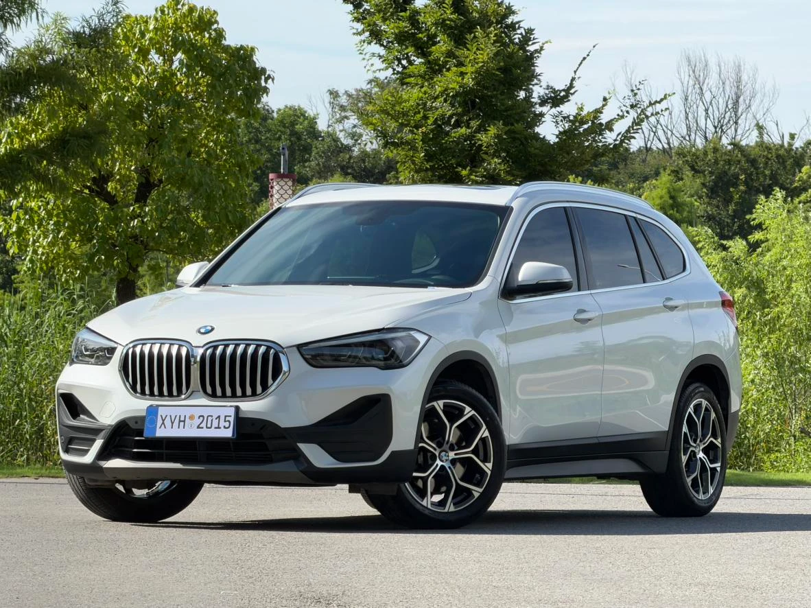 BMW X1 sDrive25Li Leading