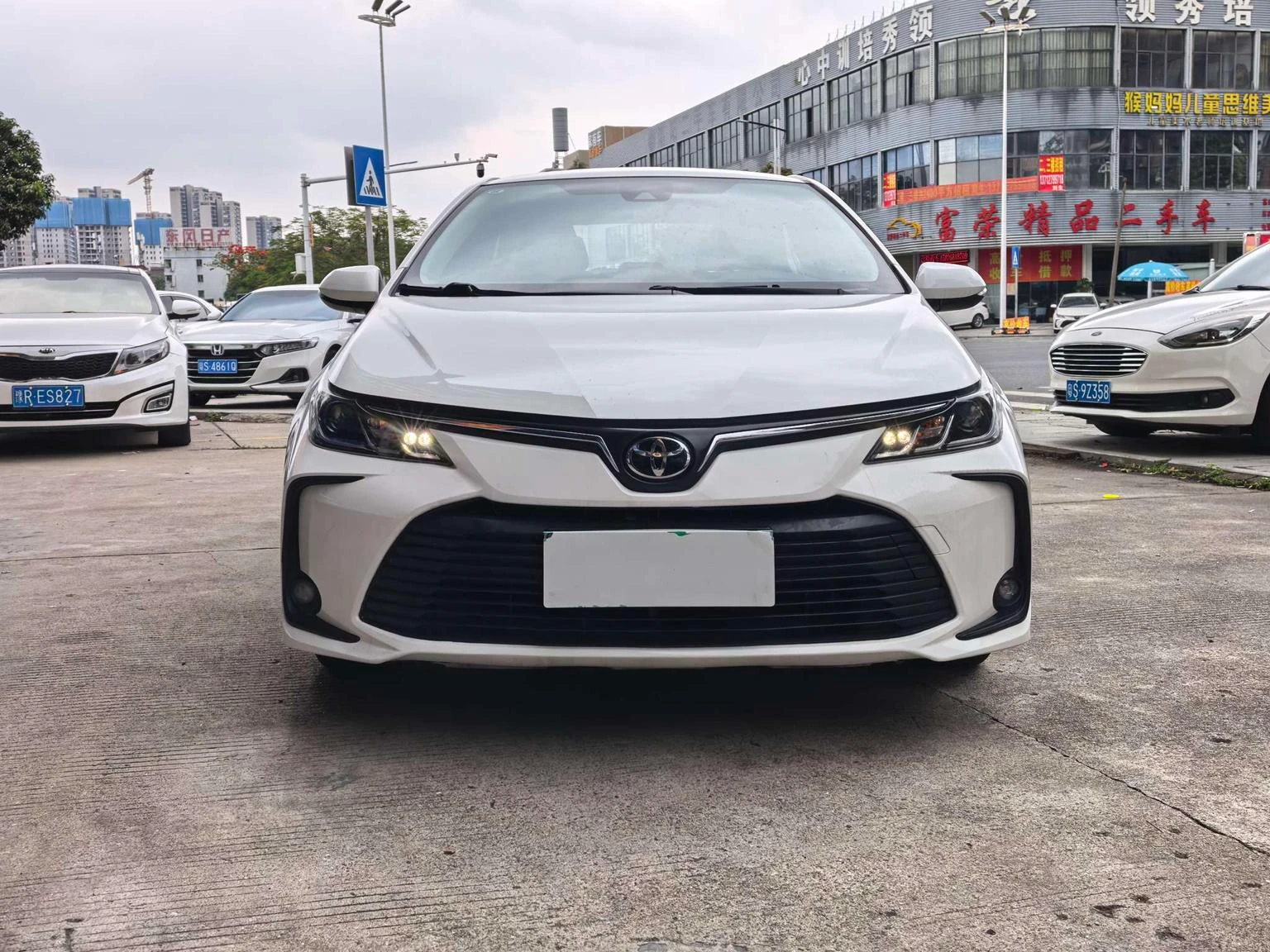 Toyota Corolla S-CVT Pioneer PLUS Edition - exterior