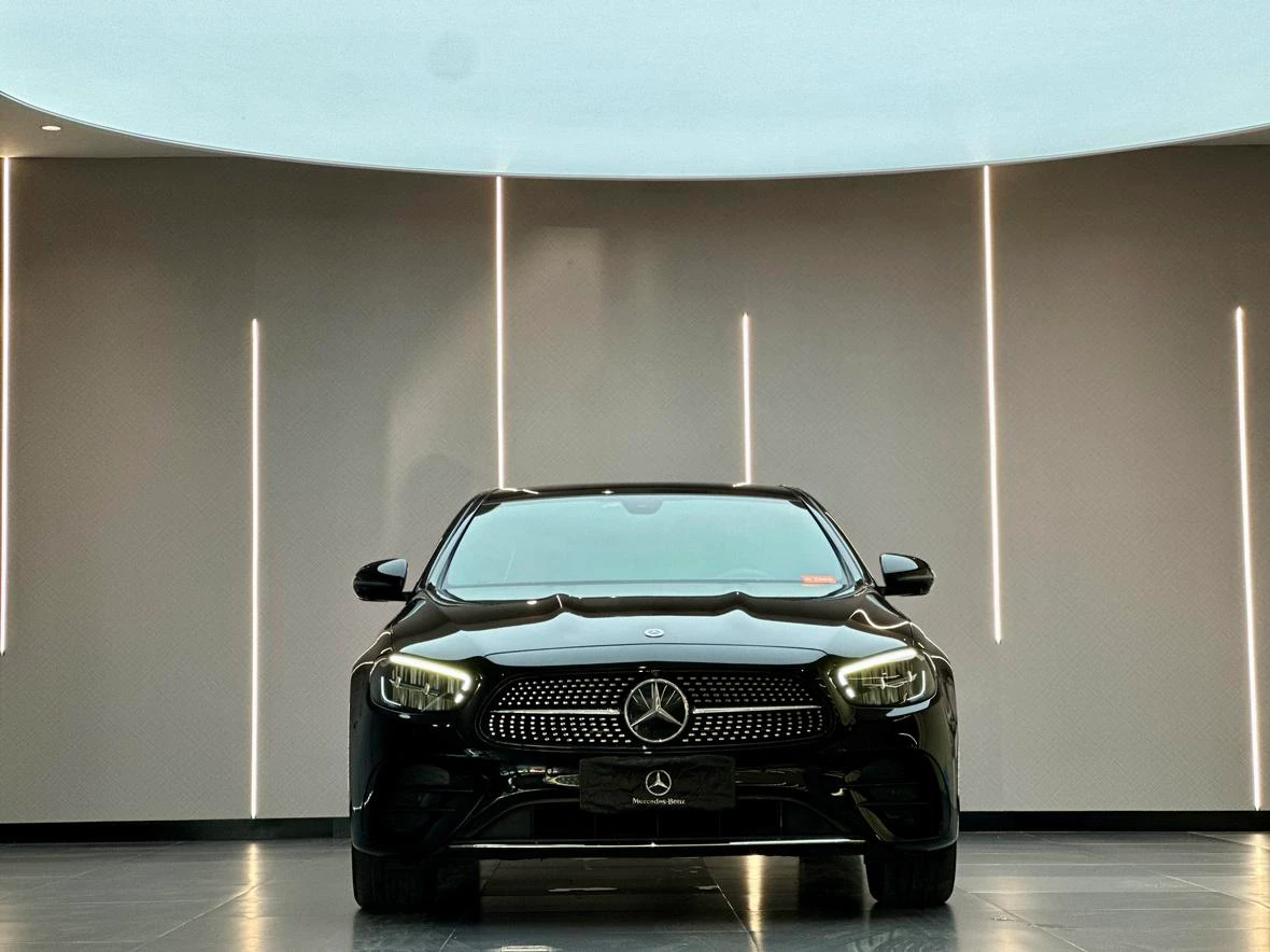 Mercedes-Benz E-Class E300L - exterior