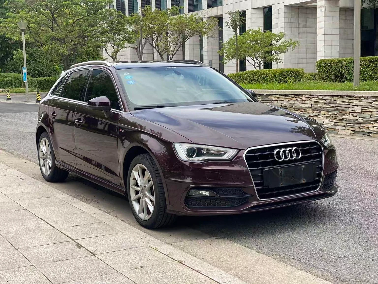 Audi A3 Sportback 40 TFSI S line  - exterior