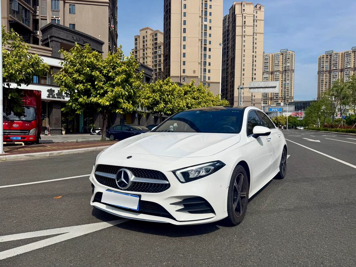 Mercedes-Benz A-class 200 L Sport Sedan
