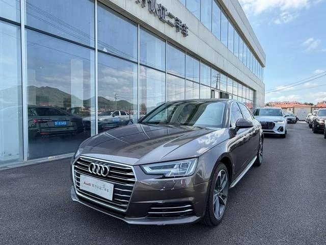 Audi A4L  40TFSI 