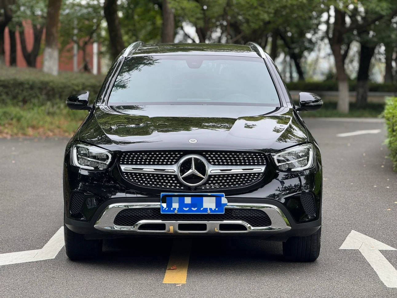 Mercedes-Benz GLC-Class GLC260 L 4MATIC Dynamic Edition - exterior