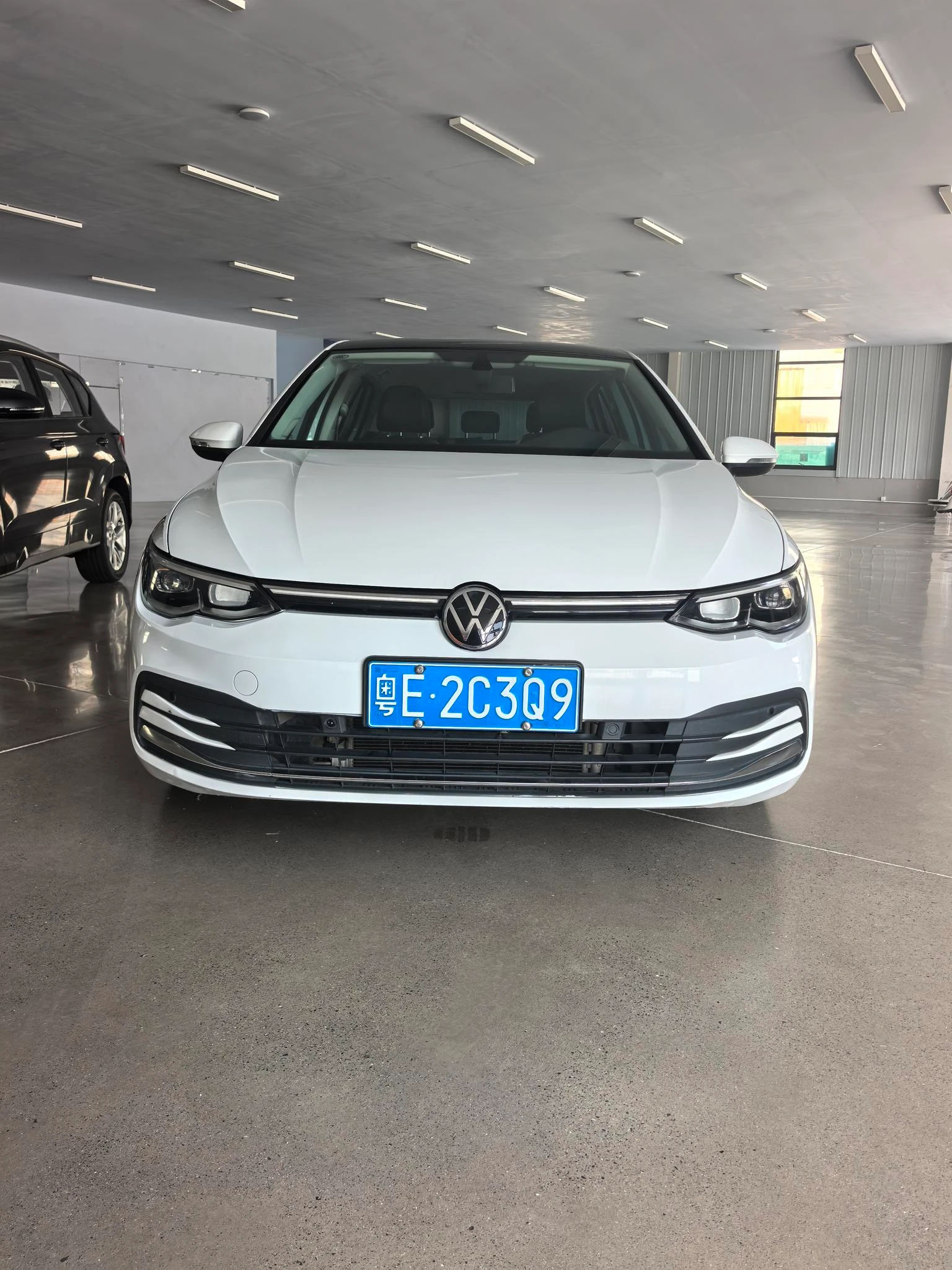 Volkswagen Golf 280TSI DSG 2WD (Pro Lexiang / Enjoy Trim) - exterior