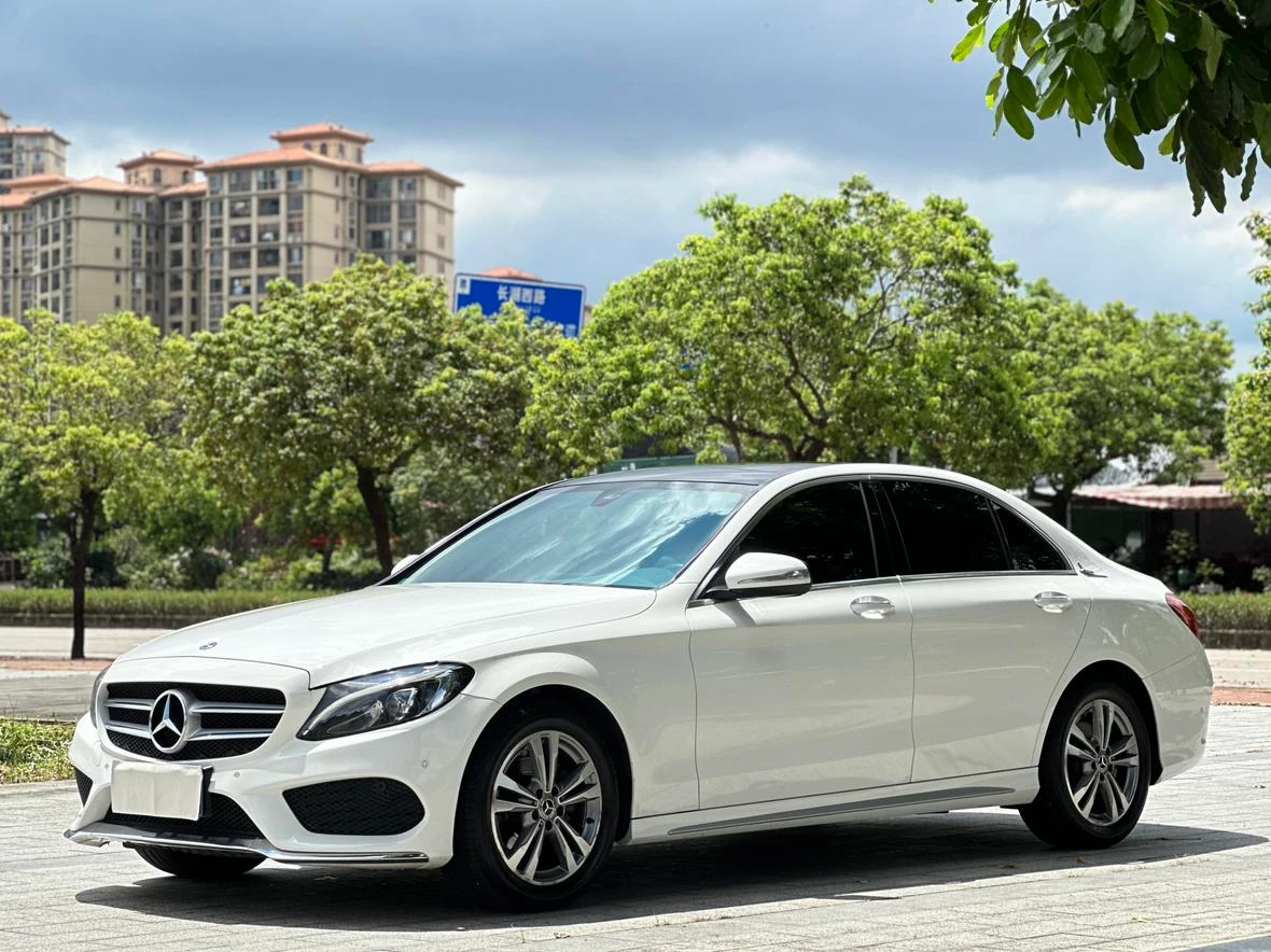 Mercedes-Benz  C 200 L Sport