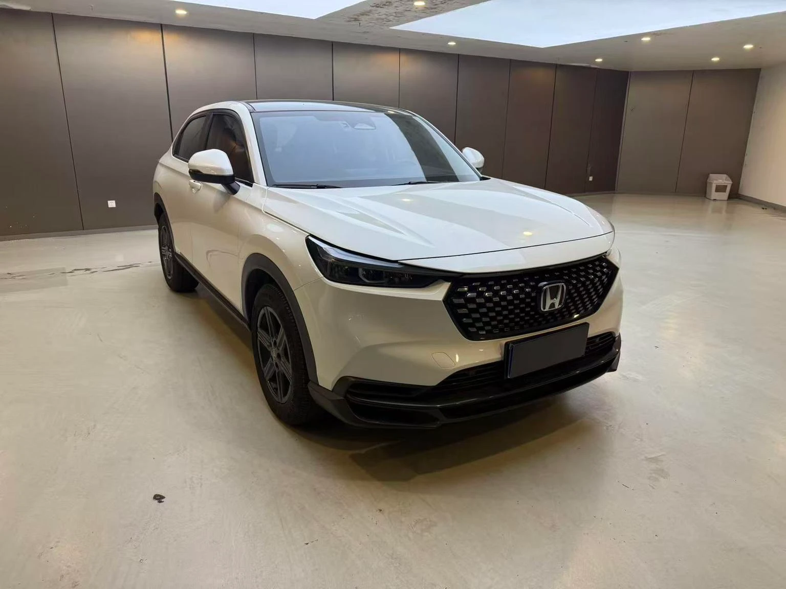 Honda XR-V 1.5L CVT Hot Trend - exterior