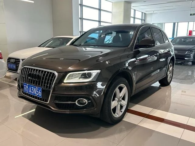 Audi Q5 Plus 40TFSI Technology