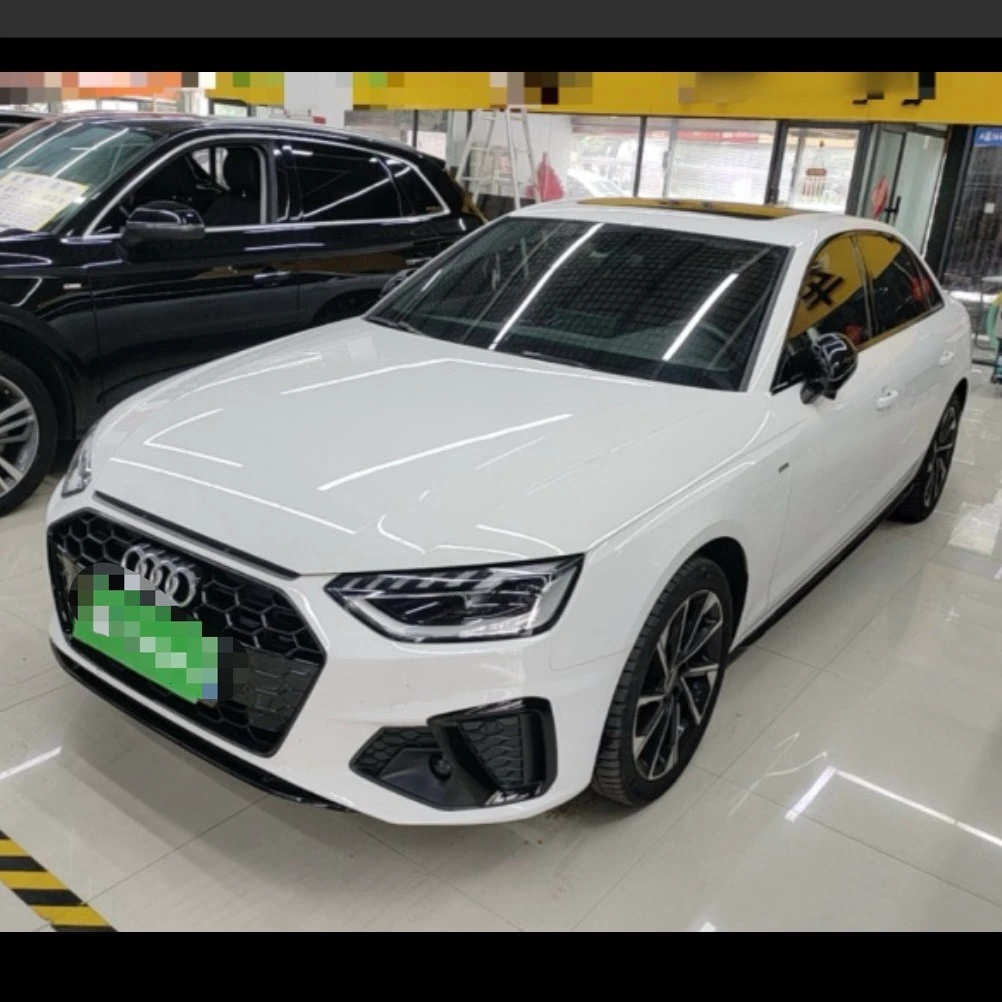 Audi A4L 40 TFSI Luxury Dynamic 