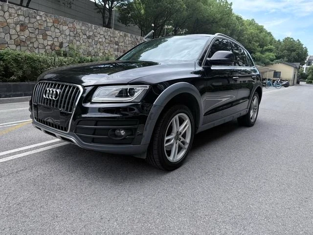 Audi Q5 Plus 40TFSI Comfort