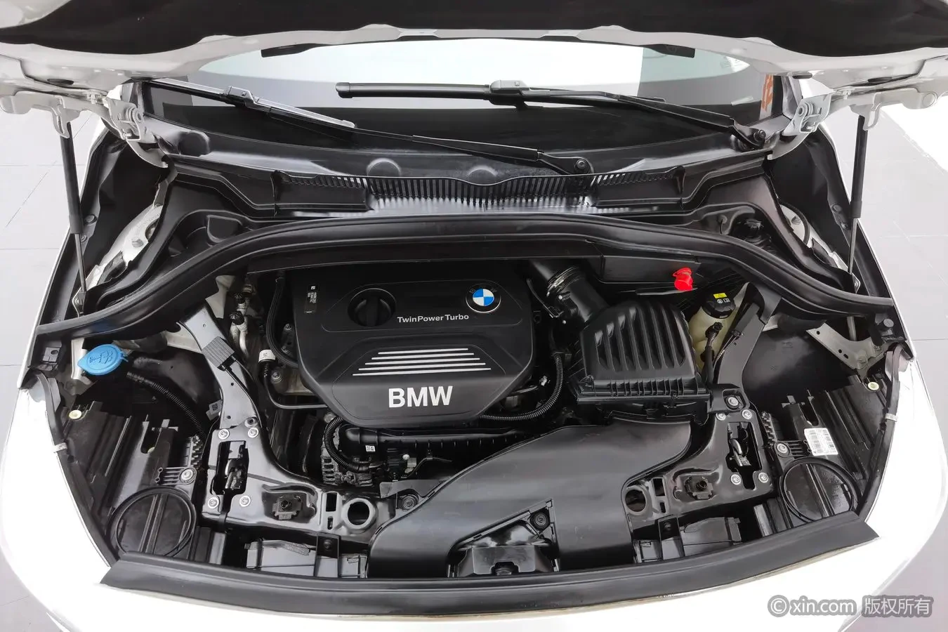 BMW 2 Series 218i Sport  - engine
