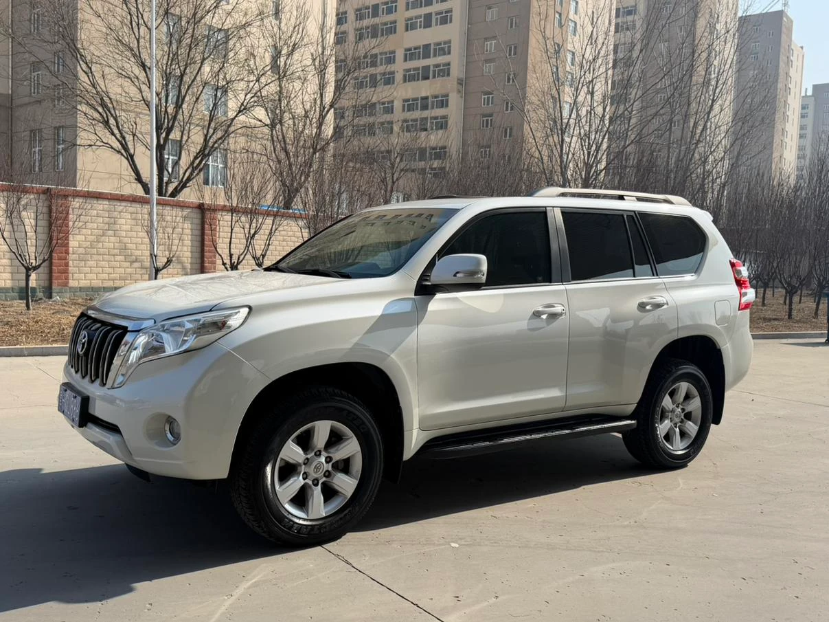 Toyota Prado 2.7L (Standard Trim)