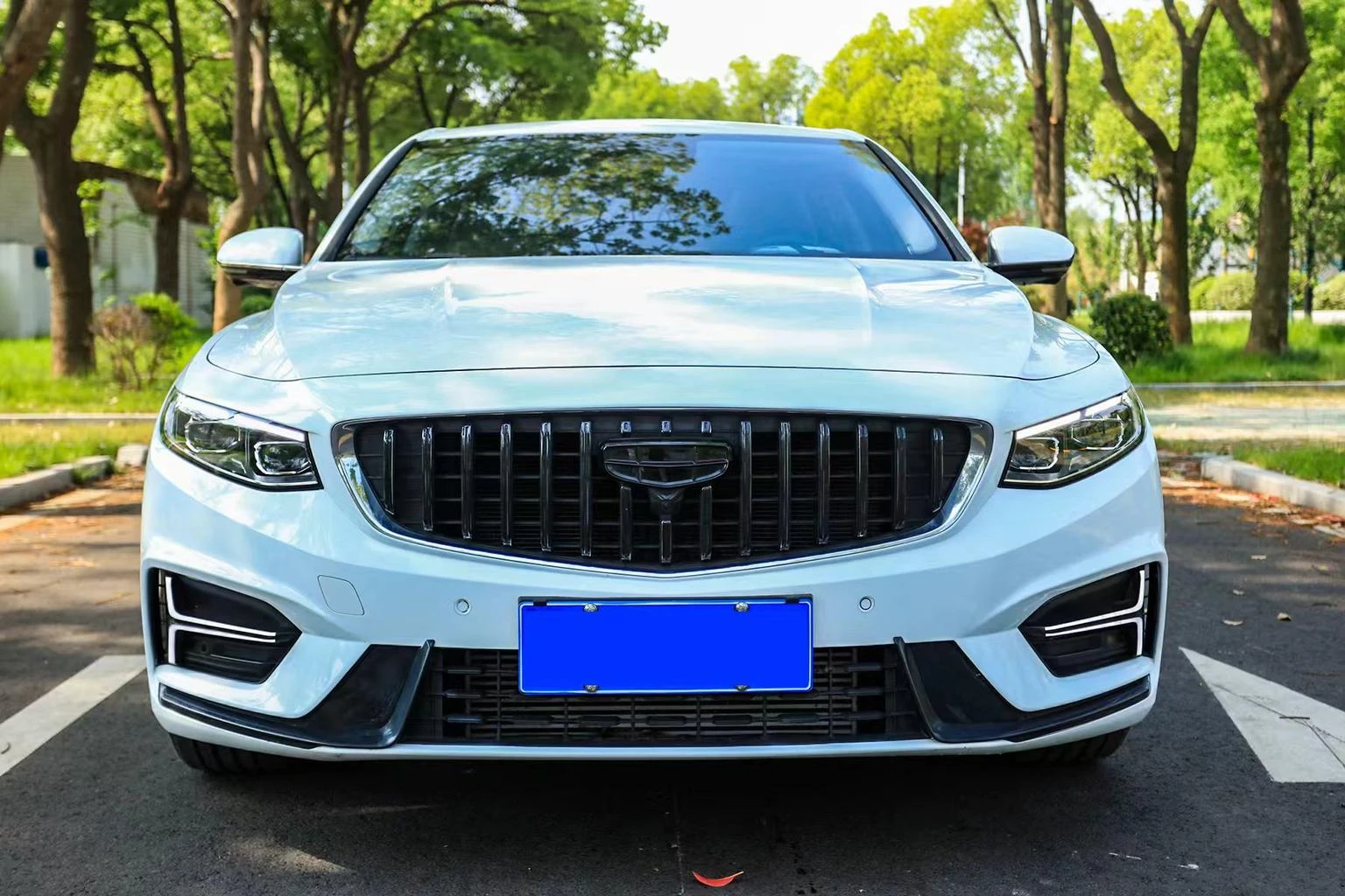 Geely Preface 2.0T Premium - exterior