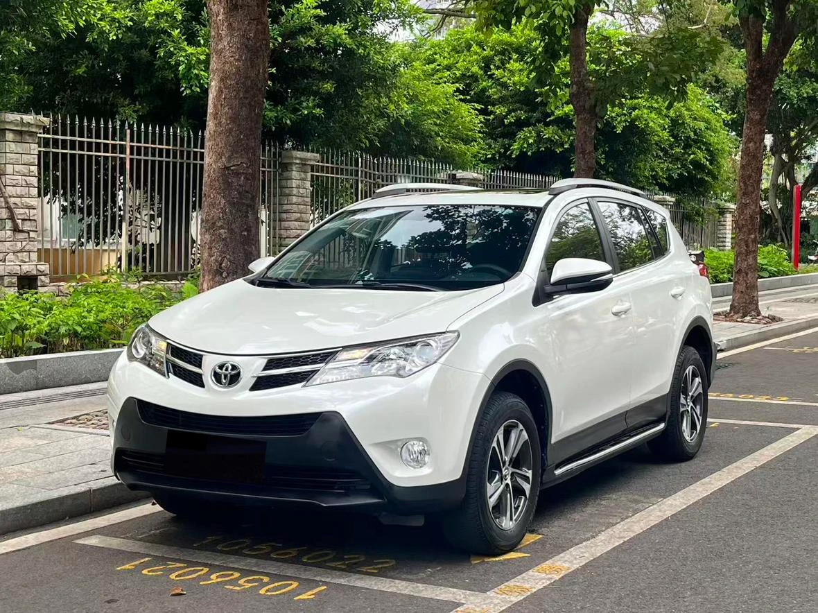 Toyota RAV4 2.0L CVT 2WD (Style Trim)