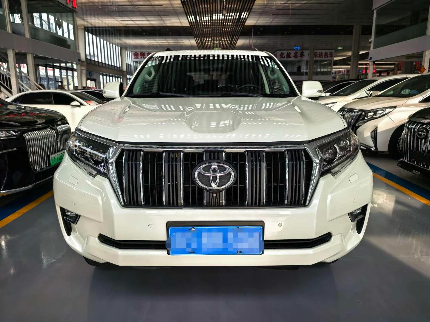 Toyota Prado 3.5L - exterior
