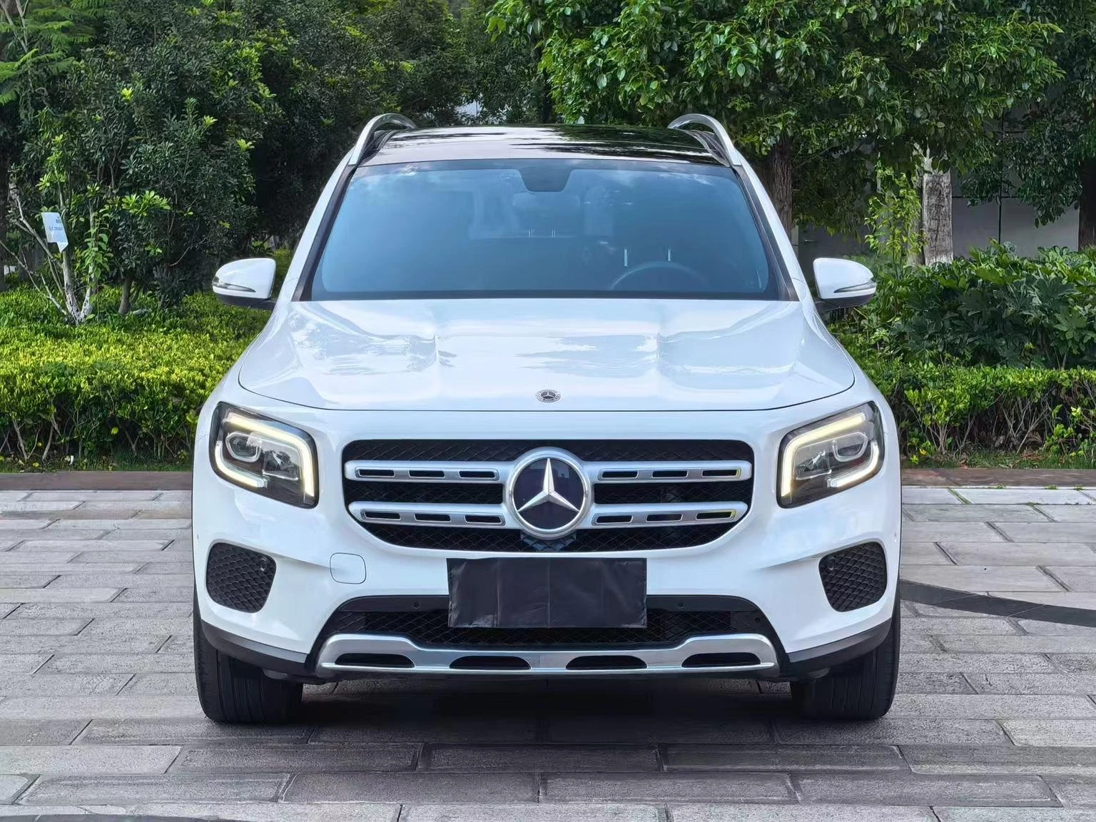 Mercedes-Benz GLB-class  200 Stylish Edition