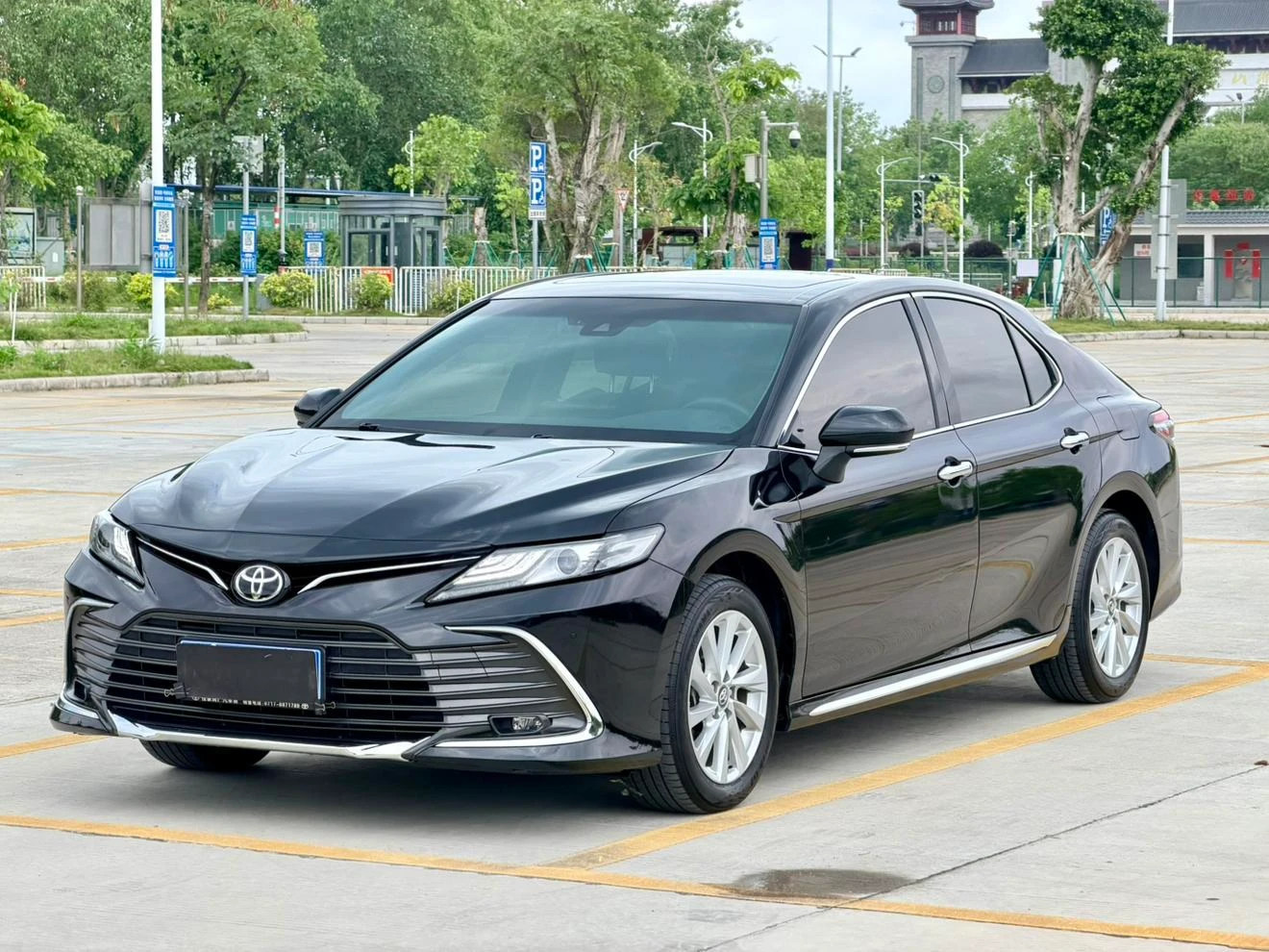 Toyota Camry 2.0G Luxury Edition