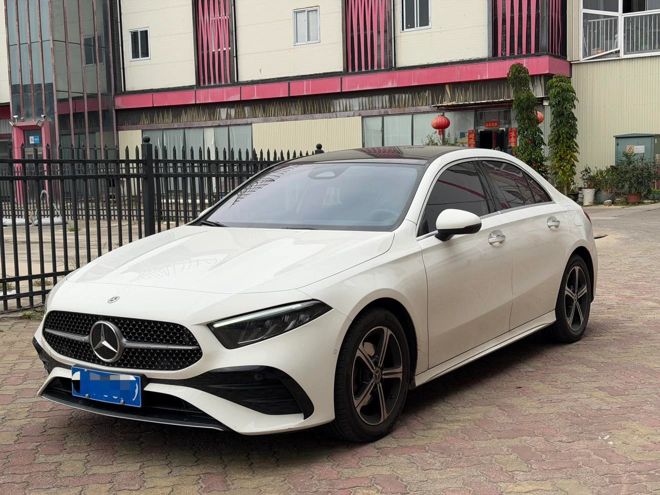 Mercedes-Benz A-Class  200 L Sport Sedan Stylish Edition - exterior
