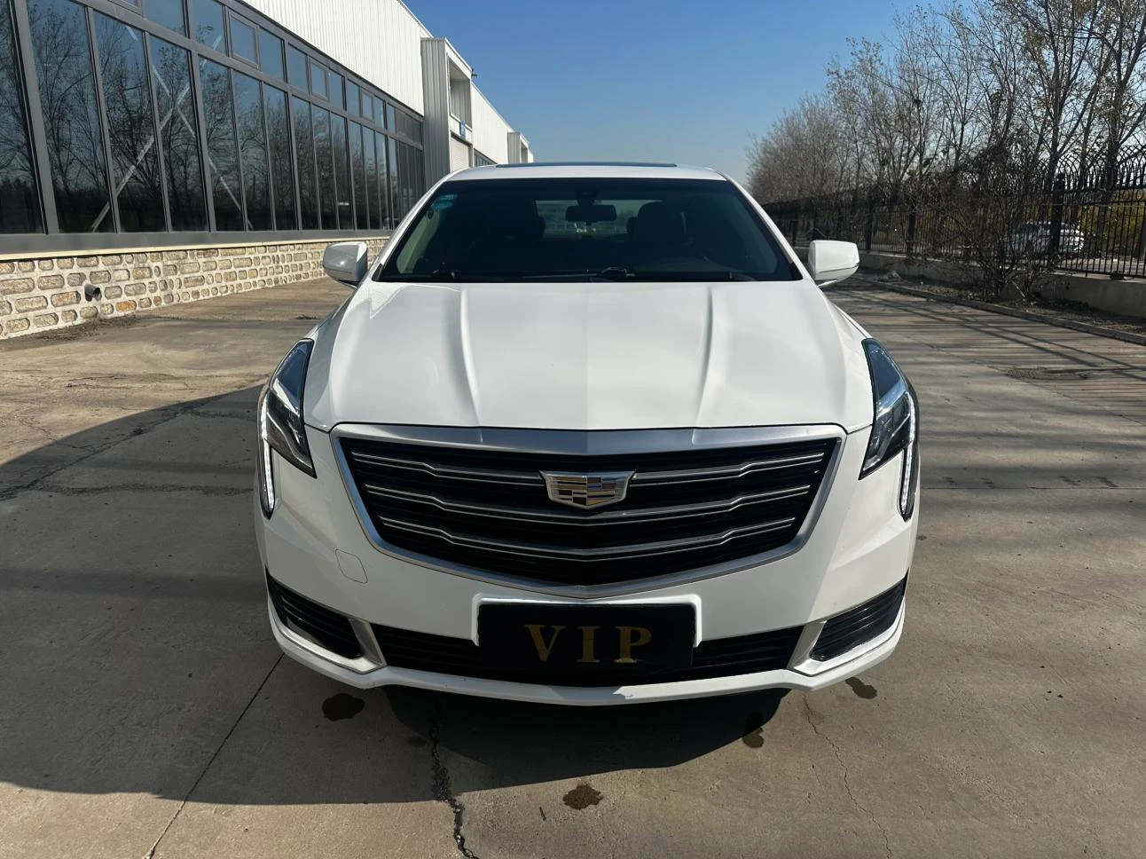 Cadillac XTS 28T Technology - exterior