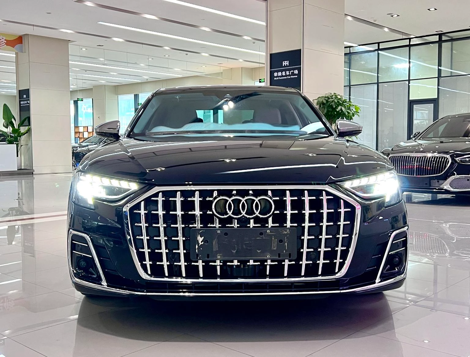 Audi A8L Horch Founder's Edition Legend - exterior