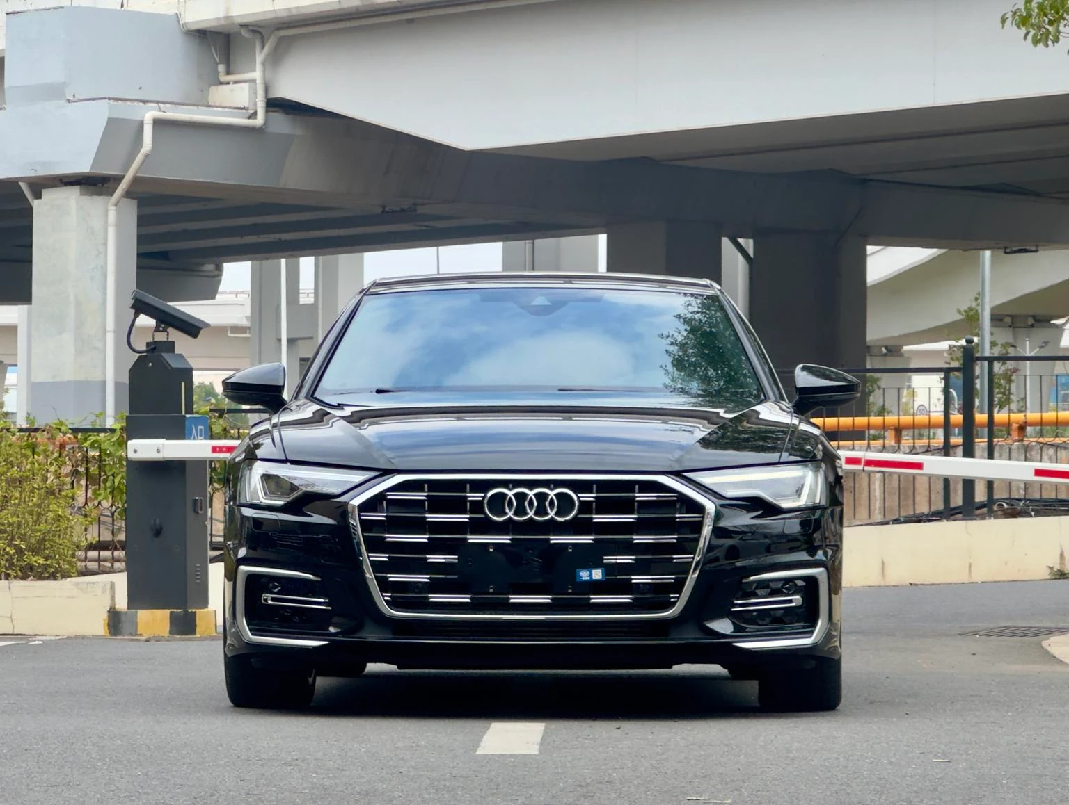Audi A6L Facelift 40 TFSI Luxury Dynamic - exterior