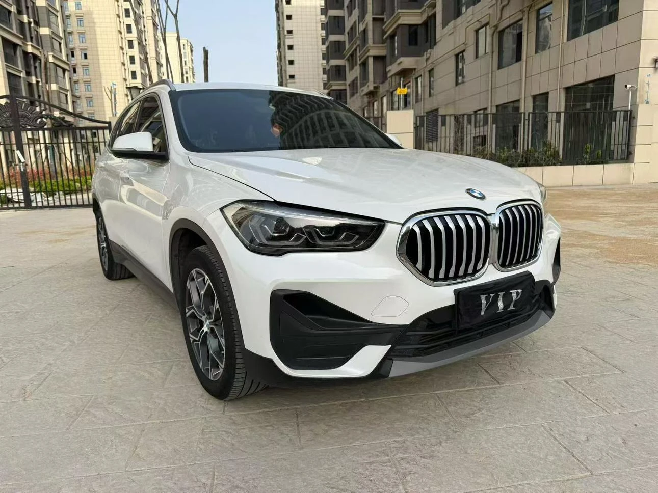 BMW X1 sDrive25Li Leading Edition