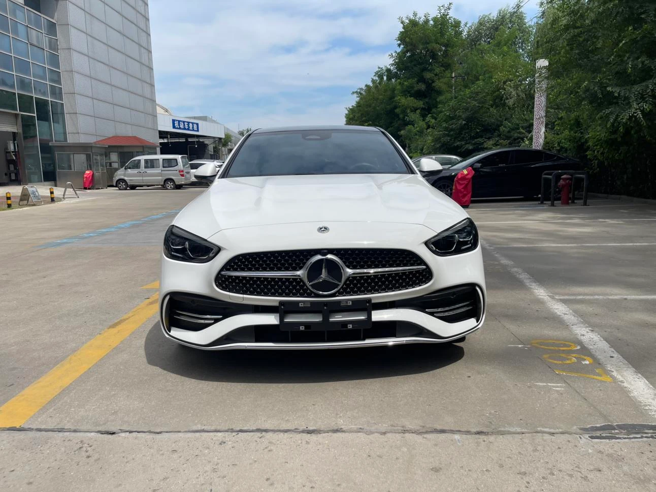 Mercedes-Benz C-Class Facelift C 260 L Sport - exterior