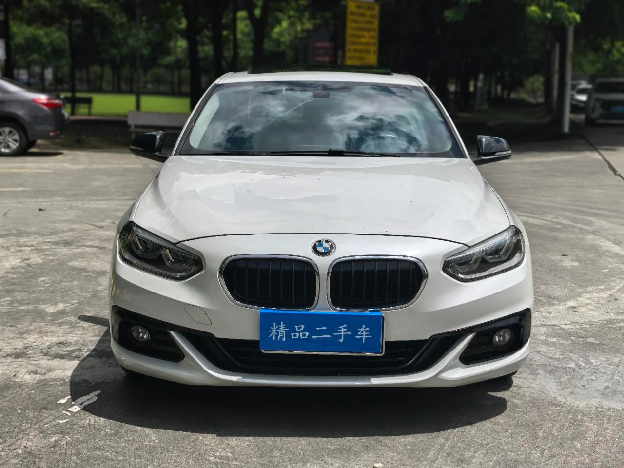 BMW 1 Series 118i  - exterior
