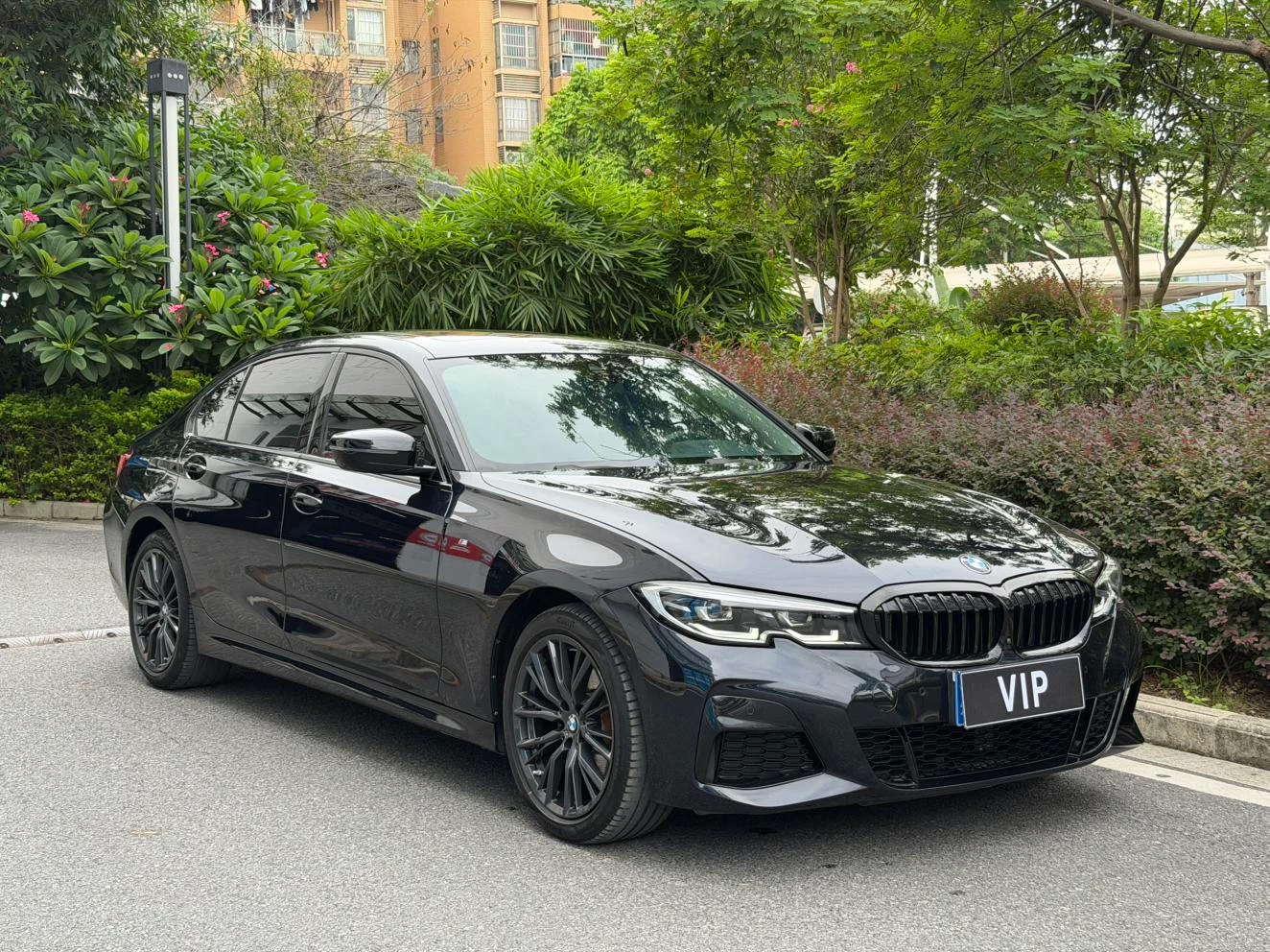 BMW 3 Series 325Li M Sport Shadow Edition Package - exterior
