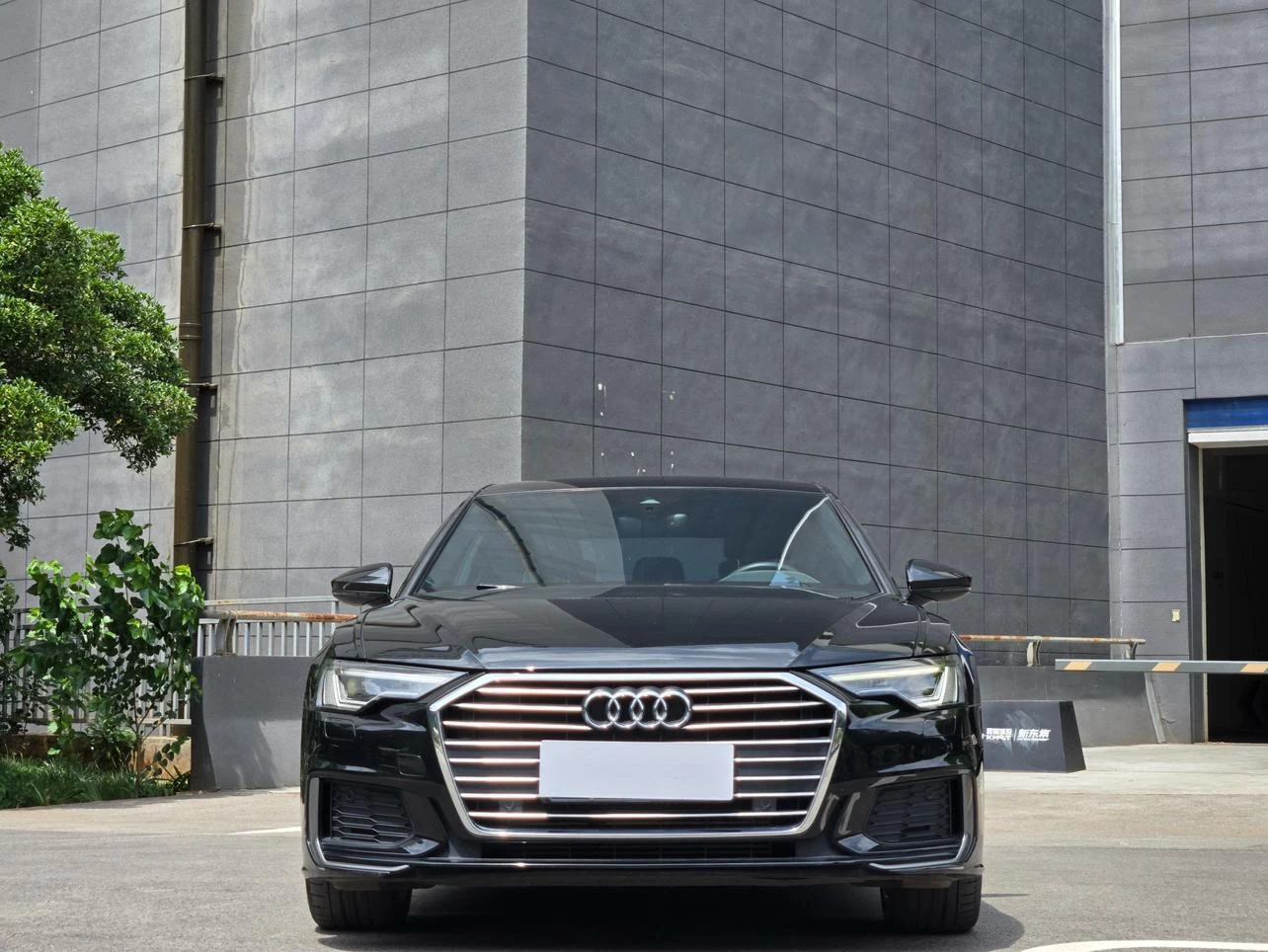 Audi A6L 45 TFSI - exterior