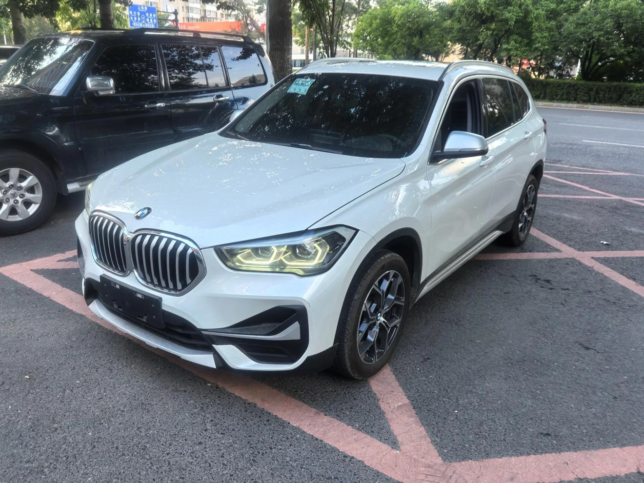 BMW X1 sDrive20Li Fashion - exterior