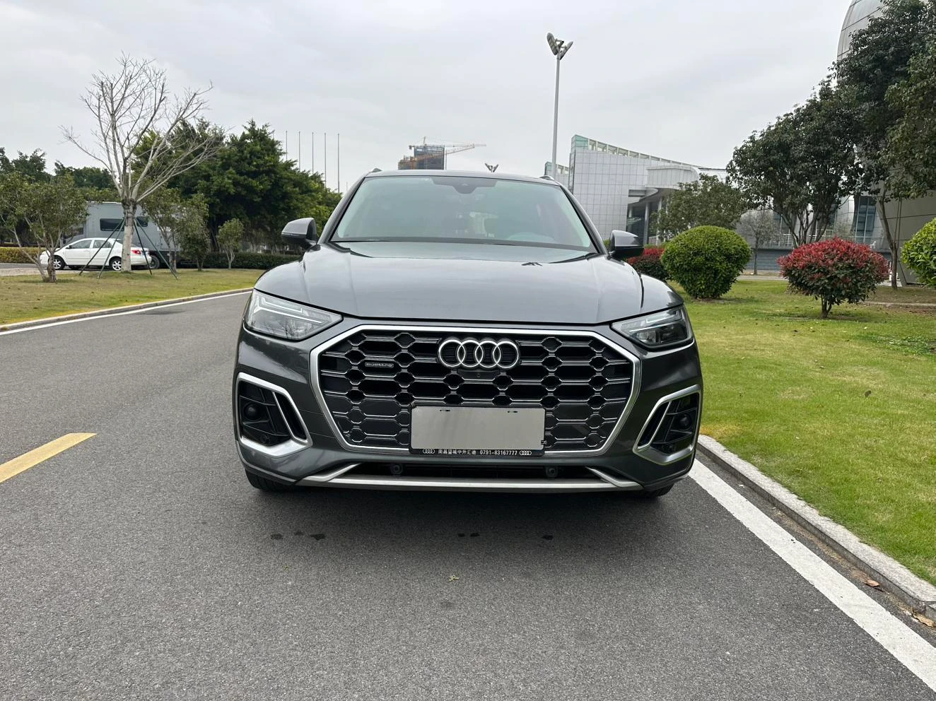 Audi Q5L 45 TFSI - exterior