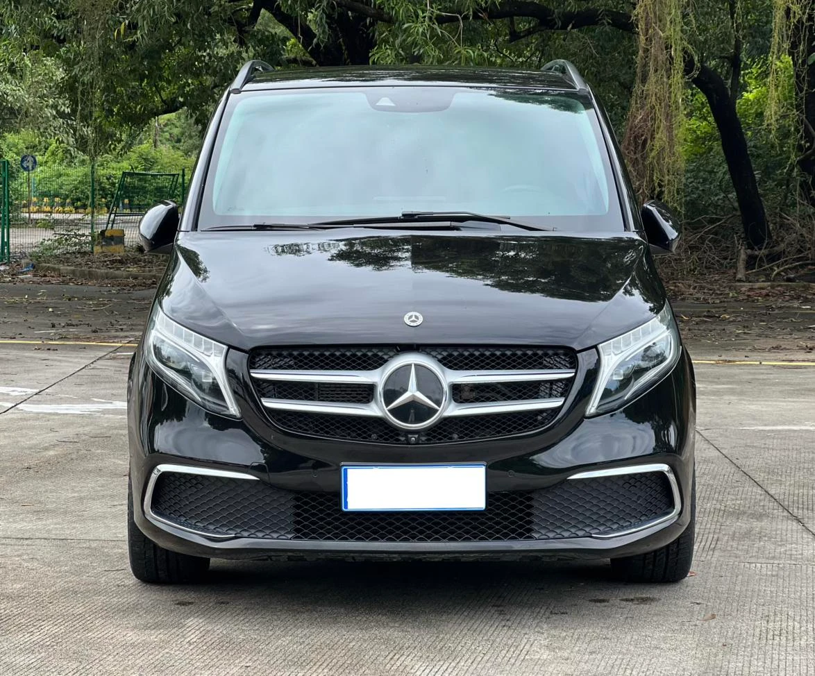 Mercedes-Benz V-Class V260 - exterior