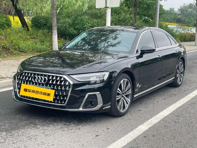 Audi A8L 50 TFSI Luxury Trim