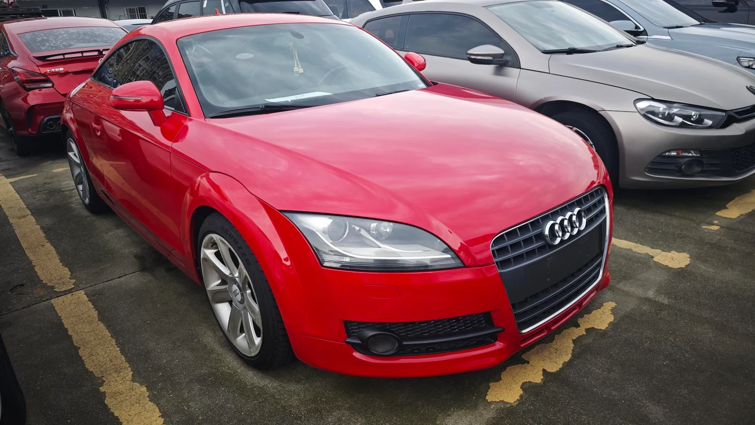 Audi TT 2.0TFSI Collector's Edition - exterior