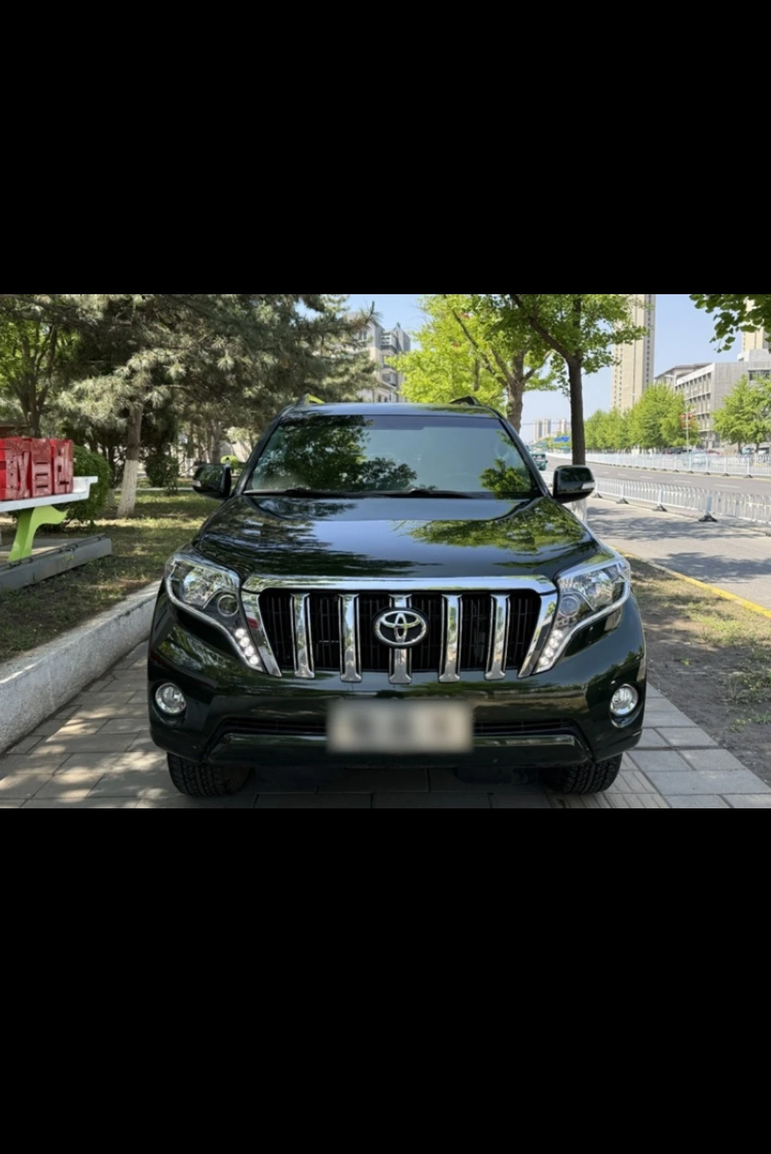 Toyota Prado - exterior