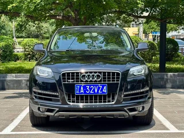 Audi Q7 35 TFSI Progressive - exterior