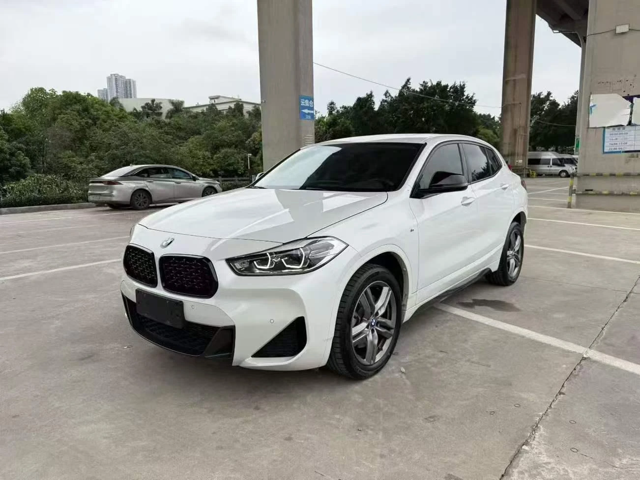 BMW X2 sDrive25i M Sport Shadow Edition