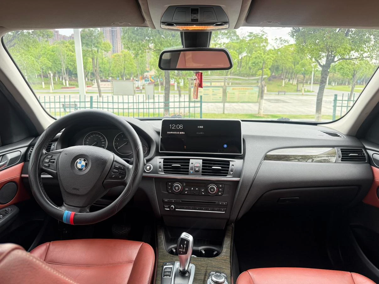 BMW X3  xDrive20 4WD - interior