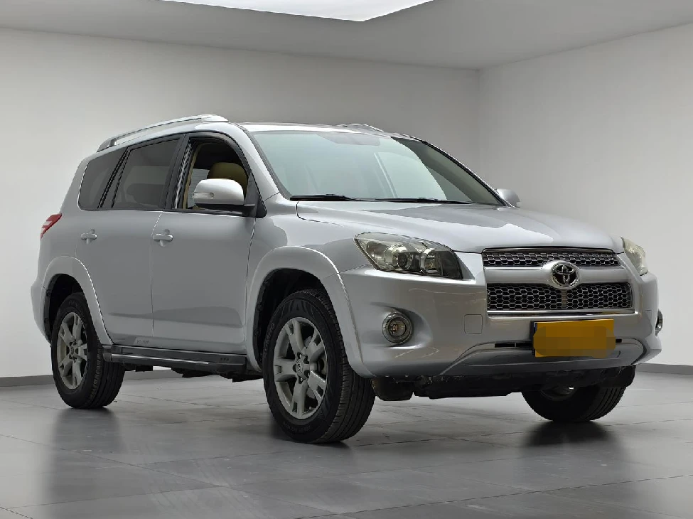 Toyota RAV4 4WD - exterior