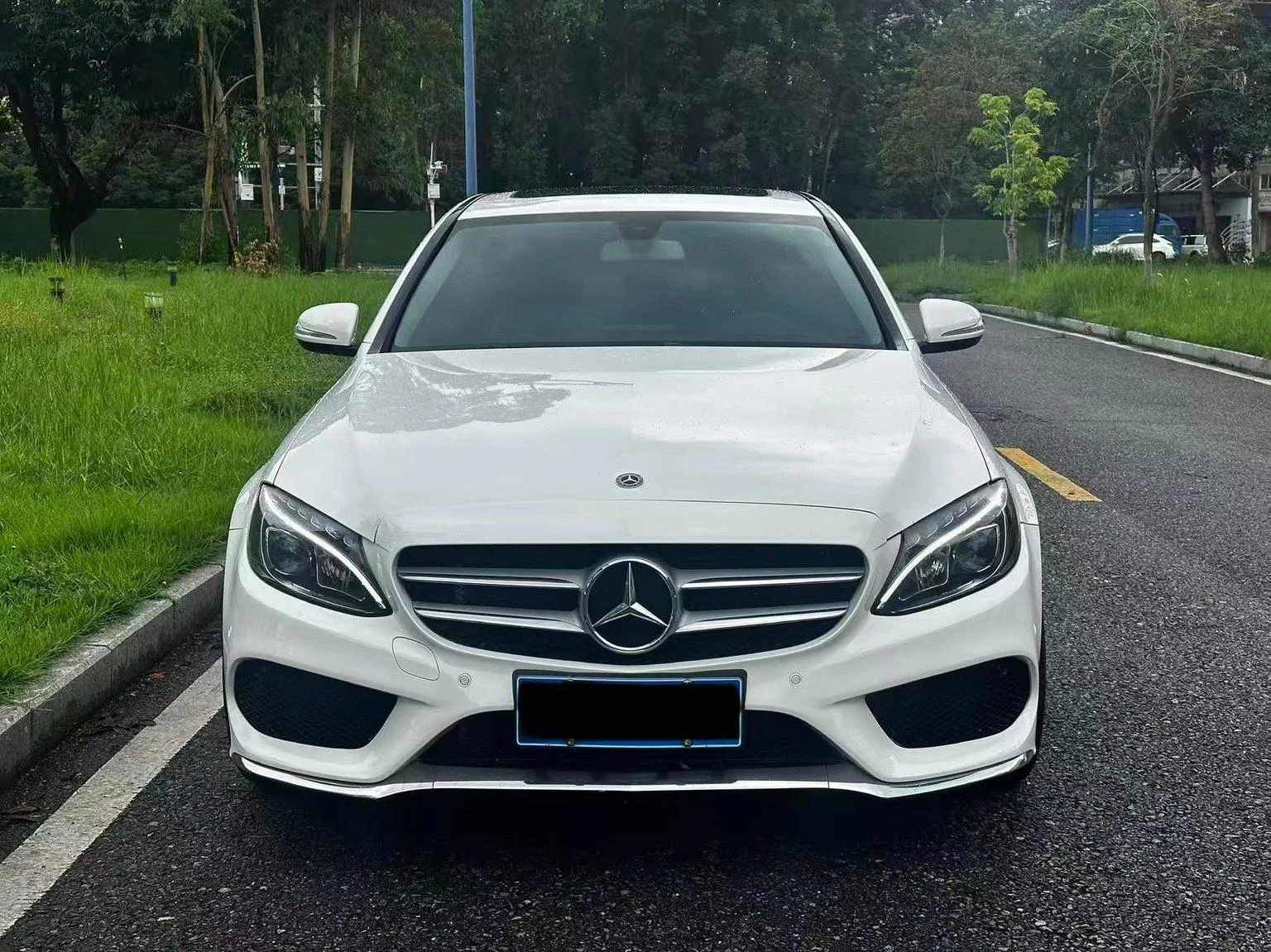 Mercedes-Benz  C 180 L Sport - exterior